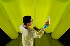  生物柴油的出現(xiàn)為減排問題的解決尋找到了一種